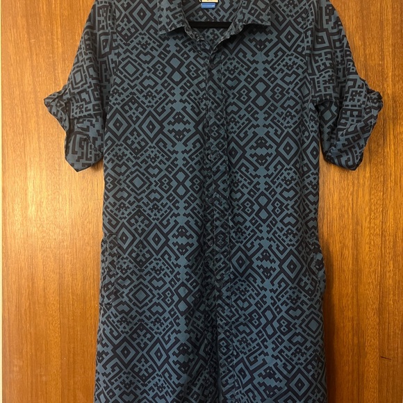 Geometric Patterned Casual Button Down Shirt - Picture 2 of 3